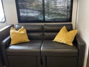 2021 Dutchmen Coleman Lantern Travel Trailer for rent in Red Bluff California