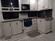 2024 Cougar Sport 2700BH  by Keystone for rent in 92126