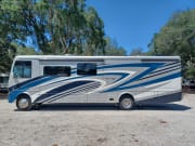 2022 Bay star  by Newmar for rent in 33610