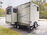 2021 24BHS  by Prime Time Avenger for rent in 44055