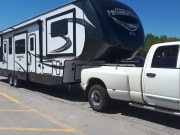 2018 Forest River Salem Hemisphere GLX Fifth Wheel for rent in Waubaushene Ontario