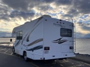 2014 Freedom Elite  by Thor for rent in 95762