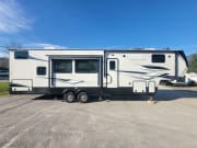 2022 Montana High Country  by Keystone RV for rent in 32218