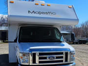 2014 Thor Majestic available for rent in Mesa Arizona