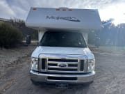 2016 Thor Majestic Class C for rent in Edgewood New Mexico