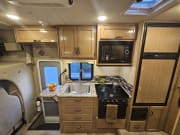 2018 Freedom Elite  by Thor Motor Coach for rent in 95111