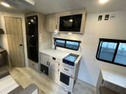 2024 SILVER LAKE LE 17BHLE  by East to West for rent in 60169