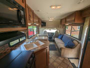 2014 Thor Motor Coach Four Winds Class C for rent in Walker Michigan