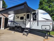 2022 Venture 220VBH available for rent in New Castle Colorado