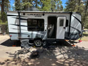 2018 Launch Outfitter Extreme  by Starcraft for rent in 81401
