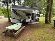 2021 Thor Four Winds available for rent in Victoria British Columbia