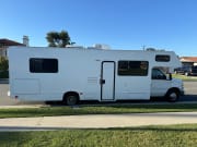 2020 Thor Majestic Class C for rent in Huntington Beach California