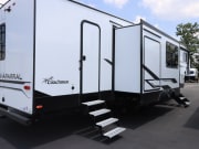 2024 Coachmen Chaparral Fifth Wheel for rent in Seguin Texas