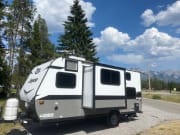 2022 Jayco Jay Flight SLX Travel Trailer for rent in Calgary Alberta