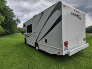 2019 Thor Motor Coach Four Winds Majestic Class C for rent in Mills River North Carolina