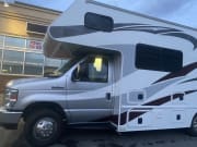2017 Adventurer Adventurer Motorhome Class C for rent in Calgary Alberta