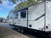 2025 Coachmen APEX 284BHSS available for rent in Winter Garden Florida