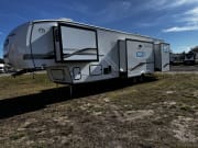 2025 Forest River Sabre Cobalt Fifth Wheel for rent in Tavares Florida