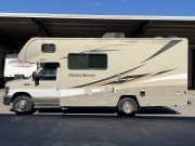 2019 Winnebago Minnie Winnie Class C for rent in Las Vegas Nevada
