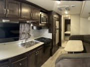 2015 Winnebago Minnie Winnie Class C for rent in san diego California