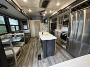 2023 Keystone RV Avalanche Fifth Wheel for rent in New Philadelphia Ohio