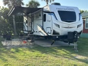 2023 Coachmen 320BHDSLE available for rent in Winter Garden Florida