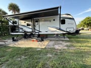 2023 Coachmen 320BHDSLE Travel Trailer for rent in Winter Garden Florida