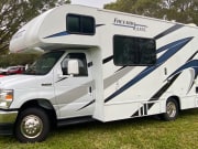 2022 Thor Freedom Elite Class C for rent in Hialeah Florida