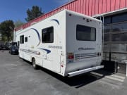 1999 Thor Motor Coach Four Winds available for rent in Lynnwood Washington