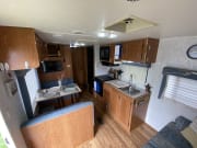 1998 Alumascape  by Holiday Rambler for rent in 01801