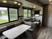 2022 Crossroads Zinger Travel Trailer for rent in Green Bay Wisconsin