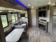 2022 Crossroads Zinger available for rent in Green Bay Wisconsin