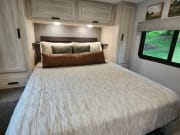 2022 Sunseeker LE  by Forest River for rent in 98604