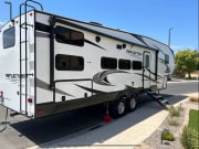 2020 Grand Design Reflection available for rent in Weatherford Texas