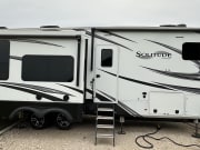 2022 Grand Design Solitude available for rent in Waxahachie Texas