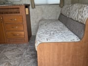 2010 Autumn Ridge  by Starcraft for rent in 62918