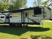 2025 Coachmen Chaparral Fifth Wheel for rent in Goose Creek South Carolina