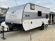 2025 Jayco Jay Flight SLX Sport Edition available for rent in Brick New Jersey