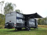 2021 Cherokee Limited  by Forest River for rent in 48854