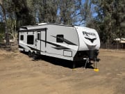 2025 Genesis Supreme Rv Ragen available for rent in Lake Elsinore California