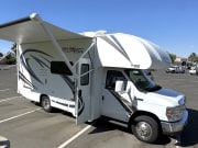 2019 Thor Freedom Elite available for rent in Castaic California