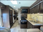 2021 Freedom Elite  by Thor for rent in 46077