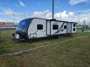 2018 Coachmen Apex Travel Trailer for rent in Blue Springs Missouri