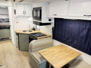 2014 Thor Majestic Class C for rent in Las Vegas Nevada