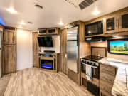 2022 Zinger 333DB Travel Trailer for rent in Coulterville California