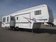 2002 Holiday Rambler Alumascape Fifth Wheel available for rent in Gerlach, Nevada
