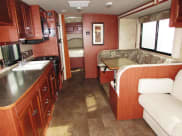 2014 Winnebago Vista Class A available for rent in Weaverville, North Carolina