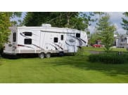 2008 Keystone Montana Mountaineer Fifth Wheel available for rent in Irwin, Pennsylvania