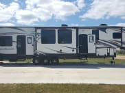 2014 Heartland Road Warrior Fifth Wheel available for rent in Zeeland, Michigan