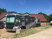 2006 Fleetwood Discovery Class A available for rent in Oklahoma City, Oklahoma